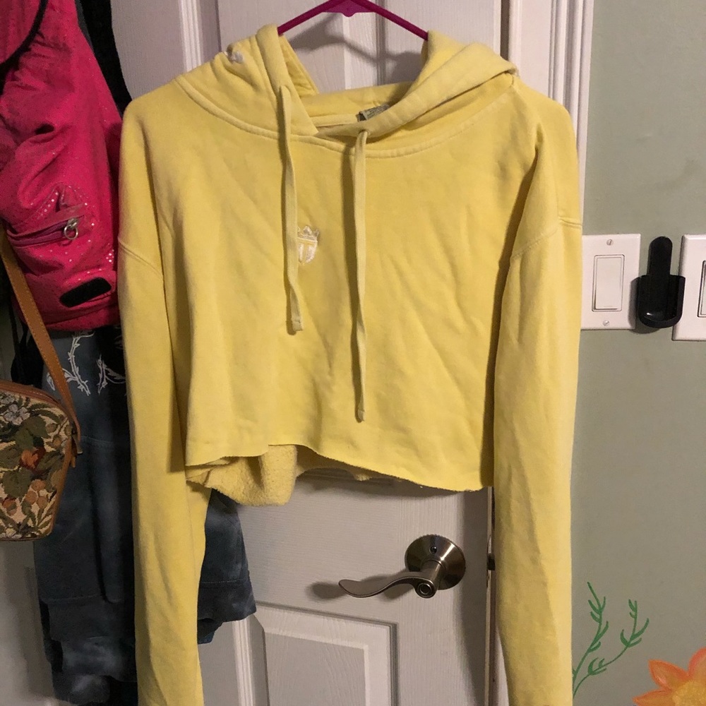 Sweatshirt bundle - Picture 3 of 10